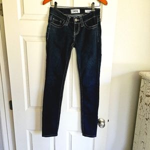 Daytrip 25R Scorpio Skinny Excellent Condition